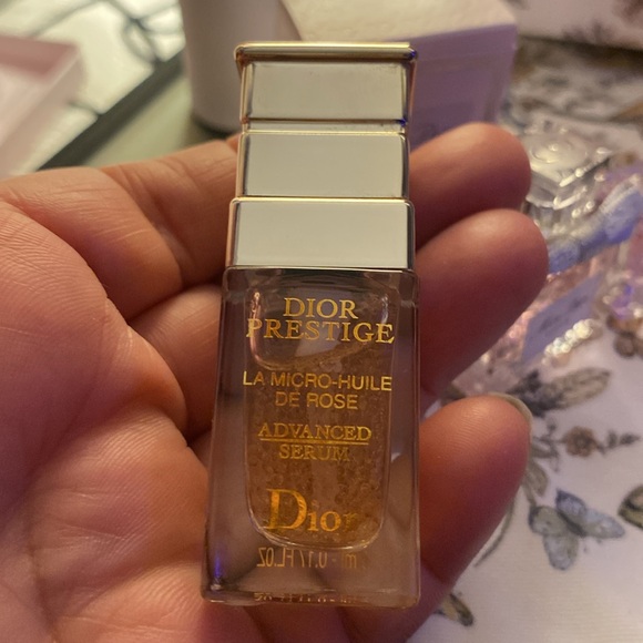 Dior Lux Make-Up Bundle in Limited Edition Gift Box - Picture 10 of 15